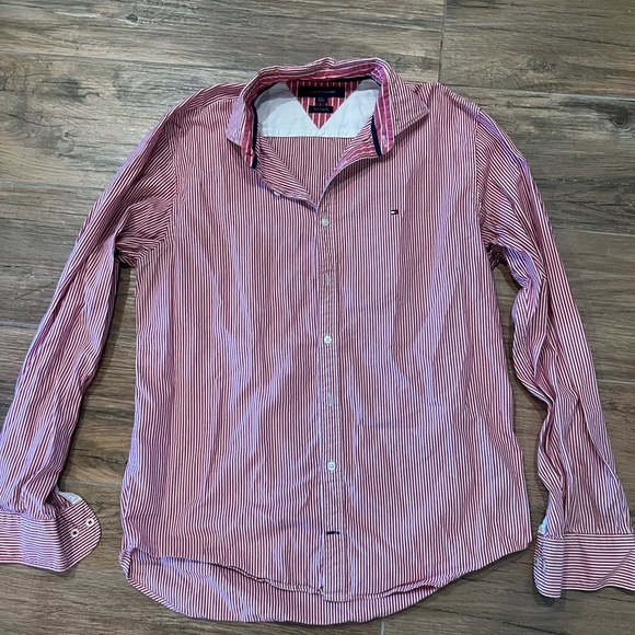 Tommy Hilfiger size large button down - Picture 3 of 3